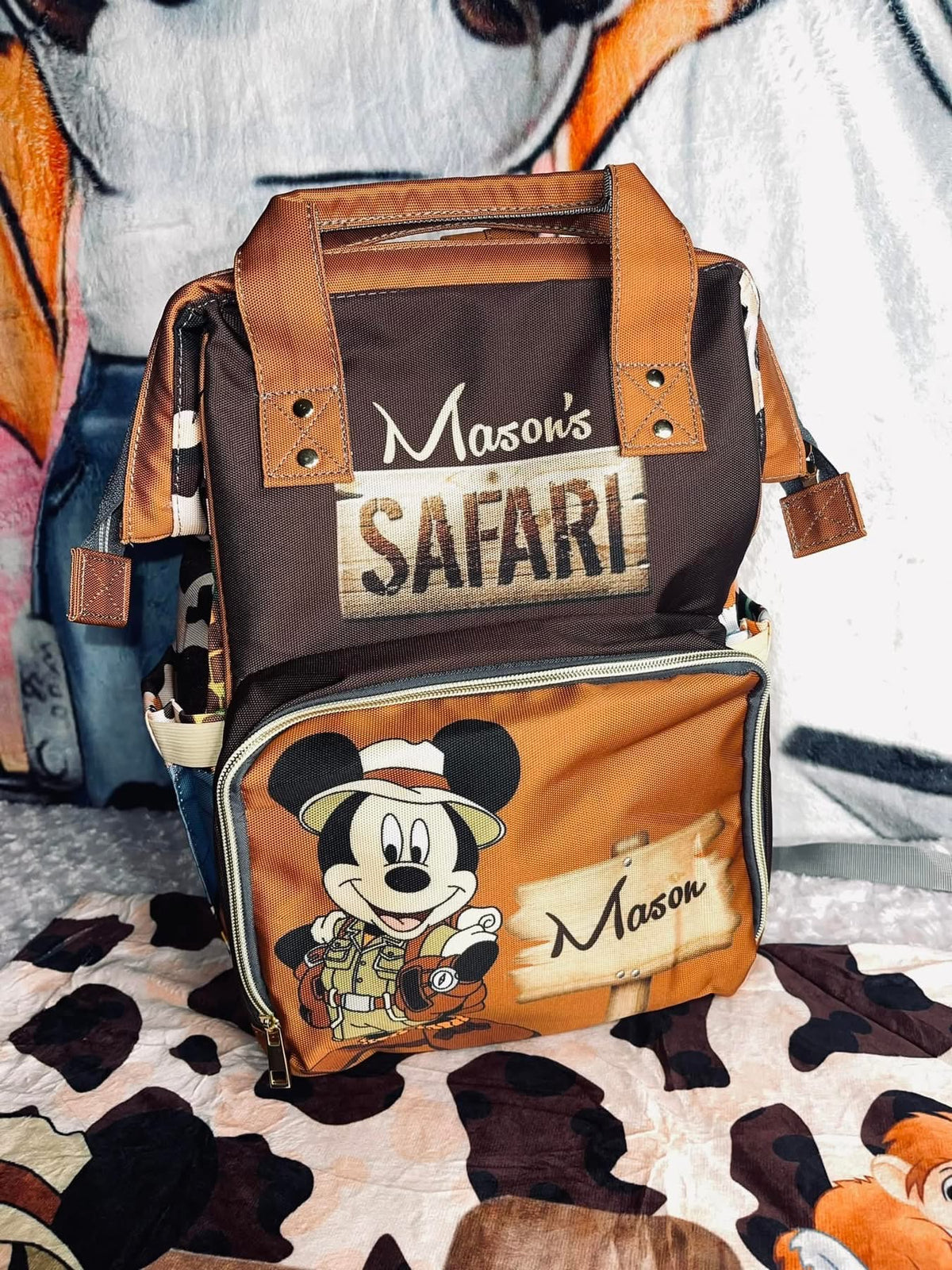 DiaperBag (Specific Theme Requests)
All themed requests should be placed under this listing.
Once your order is received, design options based on your selected theme will be shared for you to choose from via text or email within 24–48 business hours.
