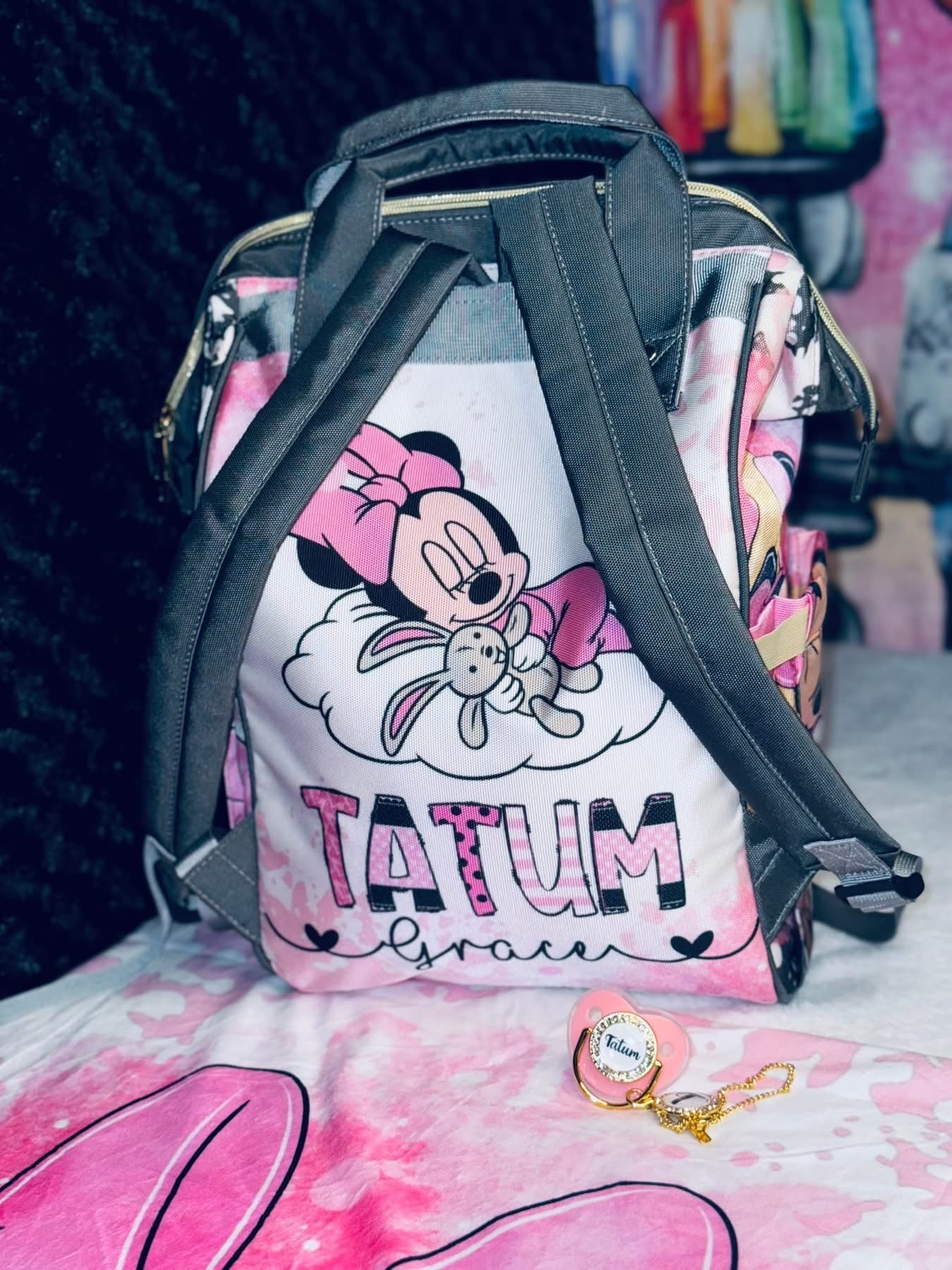 DiaperBag (Specific Theme Requests)
All themed requests should be placed under this listing.

Once your order is received, design options based on your selected theme will be shared for you to choose from via text or email within 24–48 business hours.