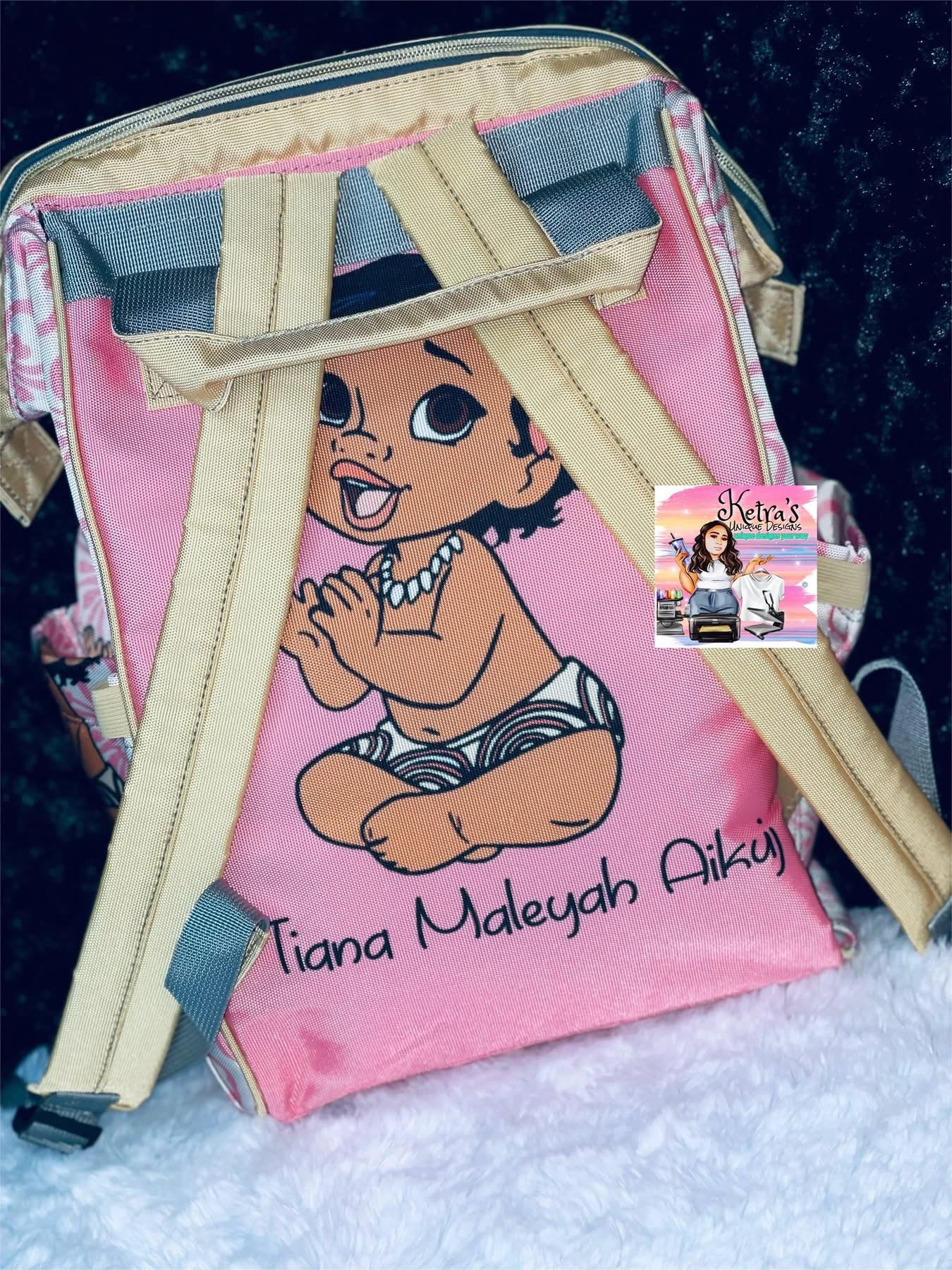 DiaperBag (Specific Theme Requests)
All themed requests should be placed under this listing.

Once your order is received, design options based on your selected theme will be shared for you to choose from via text or email within 24–48 business hours.