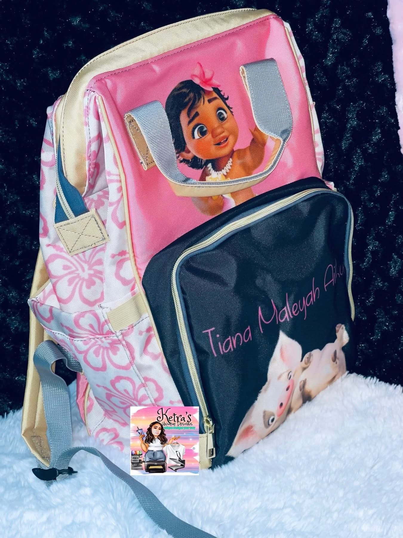 DiaperBag (Specific Theme Requests)
All themed requests should be placed under this listing.

Once your order is received, design options based on your selected theme will be shared for you to choose from via text or email within 24–48 business hours.